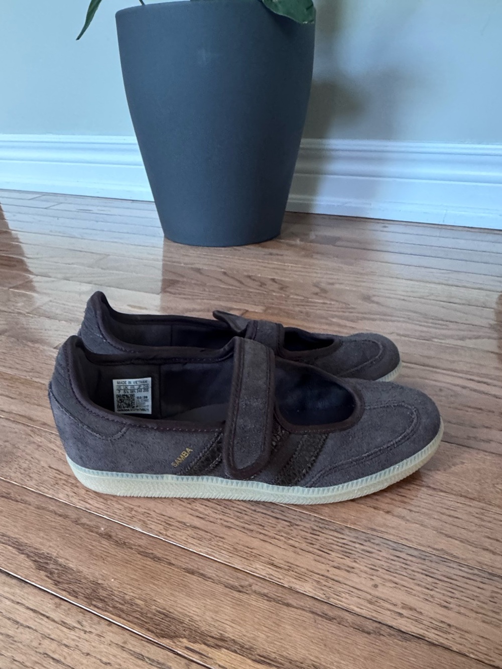adidas Brown Mary Jane - Picture 3 of 5